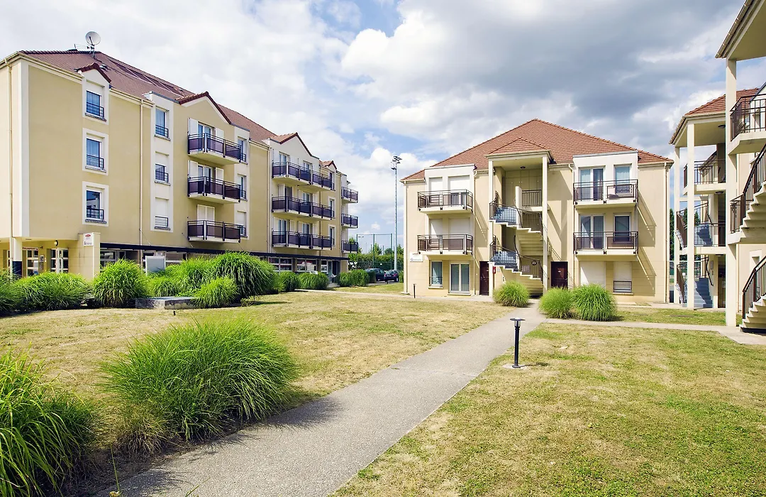 Zenitude Hotel Residences Roissy Village-1